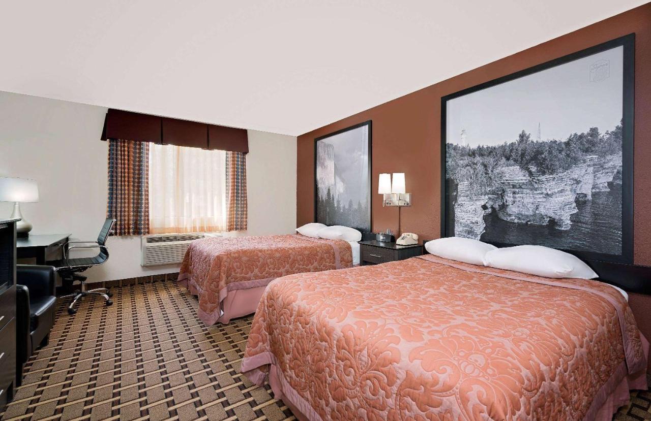 ซูเปอร์ 8 บาย วินด์แฮม แอชแลนด์ Hotel ภายนอก รูปภาพ